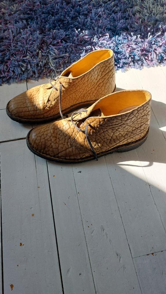 Clarks Desert Boots Maat 39 - Beige Leer, Kleding | Dames, Schoenen, Gedragen, Lage of Enkellaarzen, Bruin, Ophalen of Verzenden