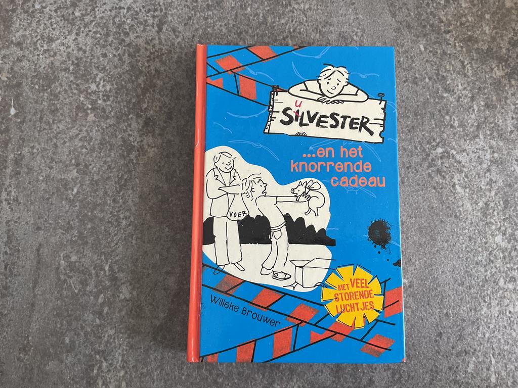 Silvester en het knorrende cadeau, Ophalen, Zo goed als nieuw, Verhalen