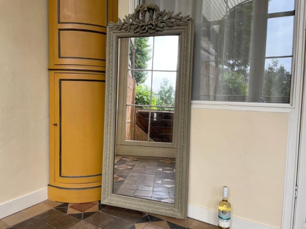 Smal Hoog Passpiegel Siegel Frans antiek Met Kuif 153 cm., Antiek en Kunst, Ophalen, Overige vormen, 50 tot 100 cm, 150 tot 200 cm