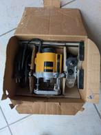 DeWalt bovenfrees DW613 met freesjes, Ophalen of Verzenden