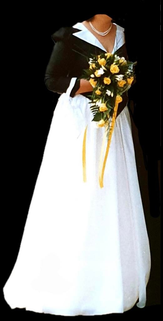 Zijden Black & Snow White baljurk bruidsjurk maat 46-48, Ophalen, Zo goed als nieuw, Zwart, Trouwjurk