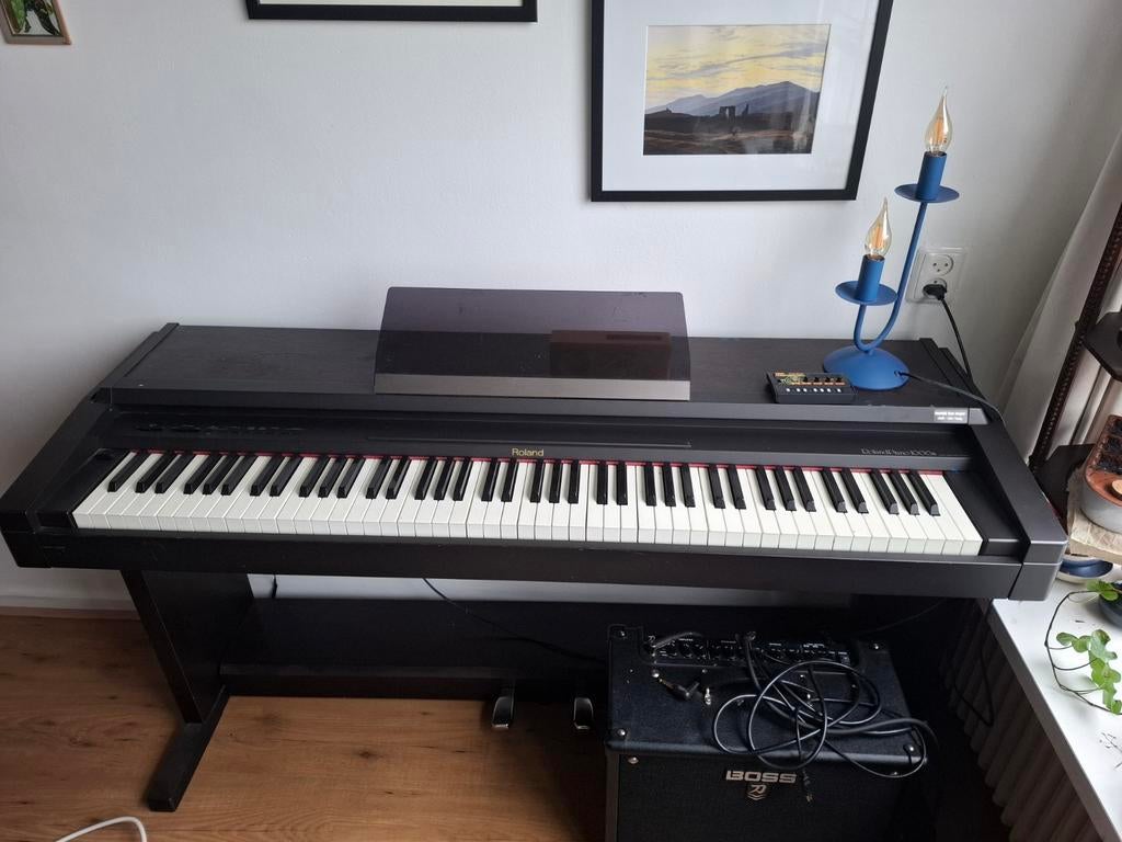 Roland Piano 1000s Elektrische Piano - Gebruikt, Muziek en Instrumenten, Piano's, Ophalen, Gebruikt, Zwart, Digitaal
