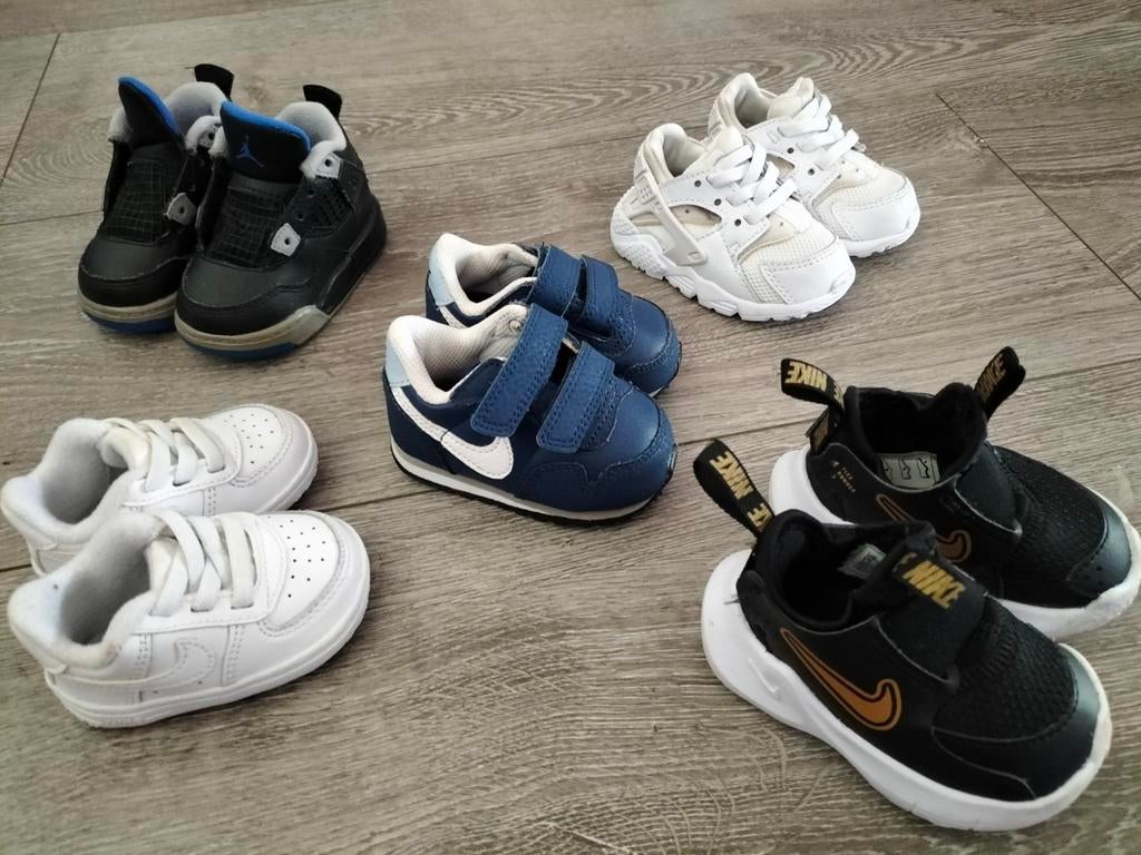 5 paar Nike baby schoenen, Ophalen, Schoentjes, Jongetje of Meisje, Zo goed als nieuw