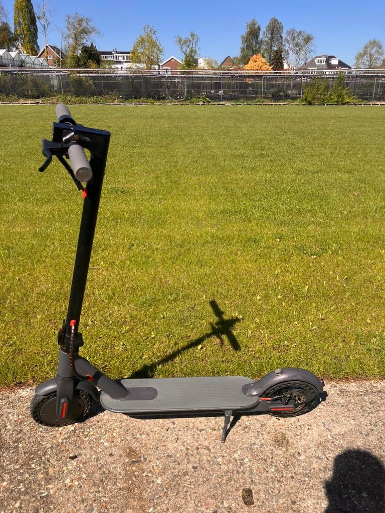 Electrische step met oplader, Ophalen, Gebruikt, Elektrische step (E-scooter)