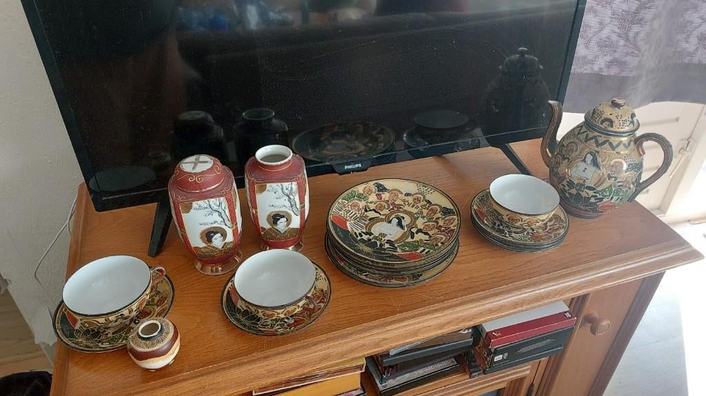 Japans servies, Ophalen