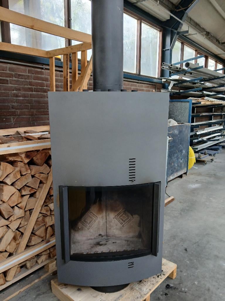 Harry Leenders Fuga XL draaibare houtkachel, Ophalen, Gebruikt, Hout, Houtkachel
