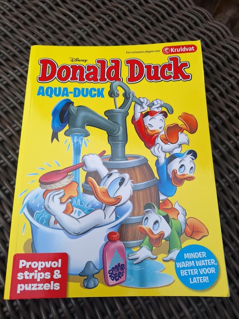 Donald Duck Aqua-Duck - Kruidvat exclusieve uitgave, Eén stripboek, Ophalen of Verzenden, Zo goed als nieuw, Walt Disney