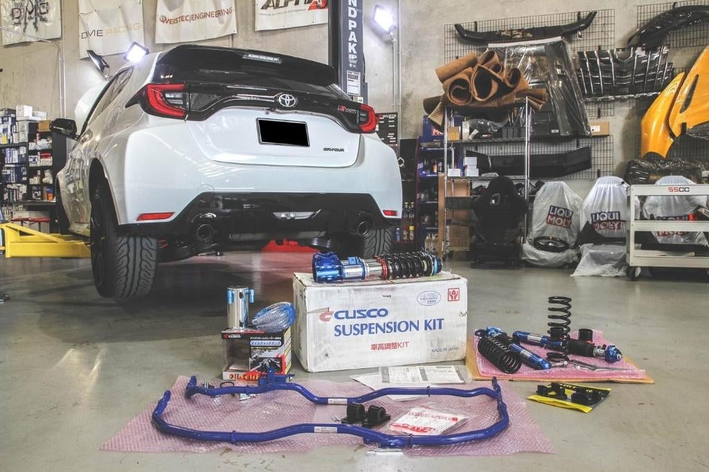 Cusco Schroefset Swaybar oil catch can - Yaris GR 20+