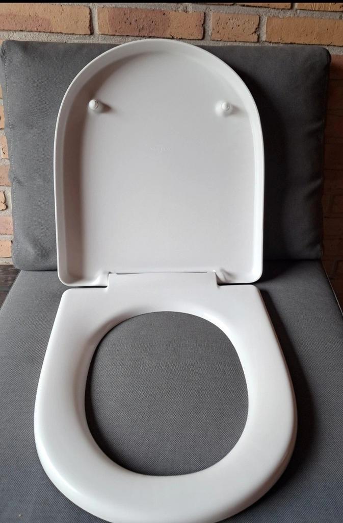 toiletbril wit villeroy en boch o novo serie, Doe-het-zelf en Verbouw, Sanitair, Nieuw, Toilet, Ophalen of Verzenden