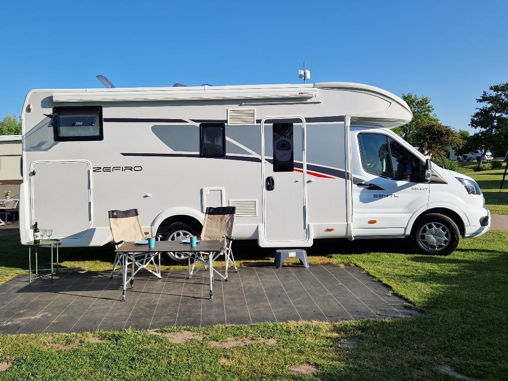 Nieuwe Luxe Roller team Zefiro 284TL camper 42500km, Chemisch toilet, Ringverwarming, 7 tot 8 meter, Diesel
