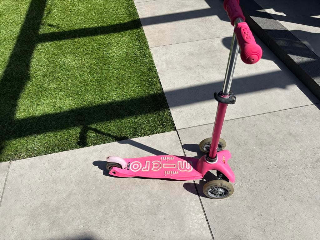 Roze Micro Mini Step met LED, Fietsen en Brommers, Steps, Ophalen of Verzenden, Gebruikt, Gewone step
