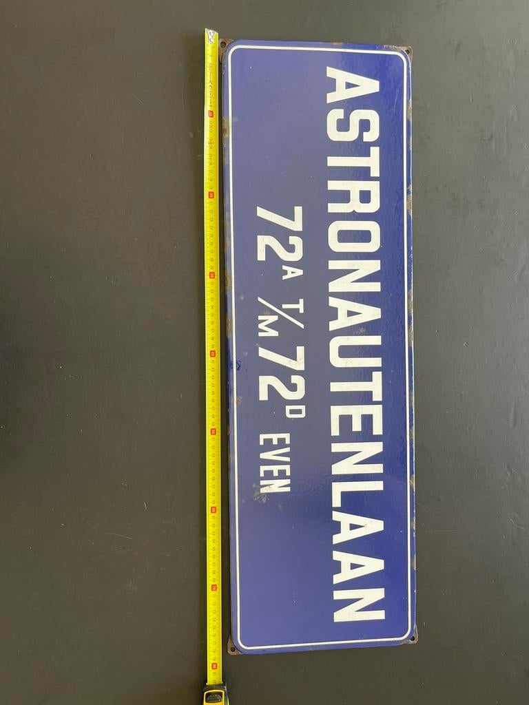 Straatnaambord Astronautenlaan, Ophalen, Zo goed als nieuw
