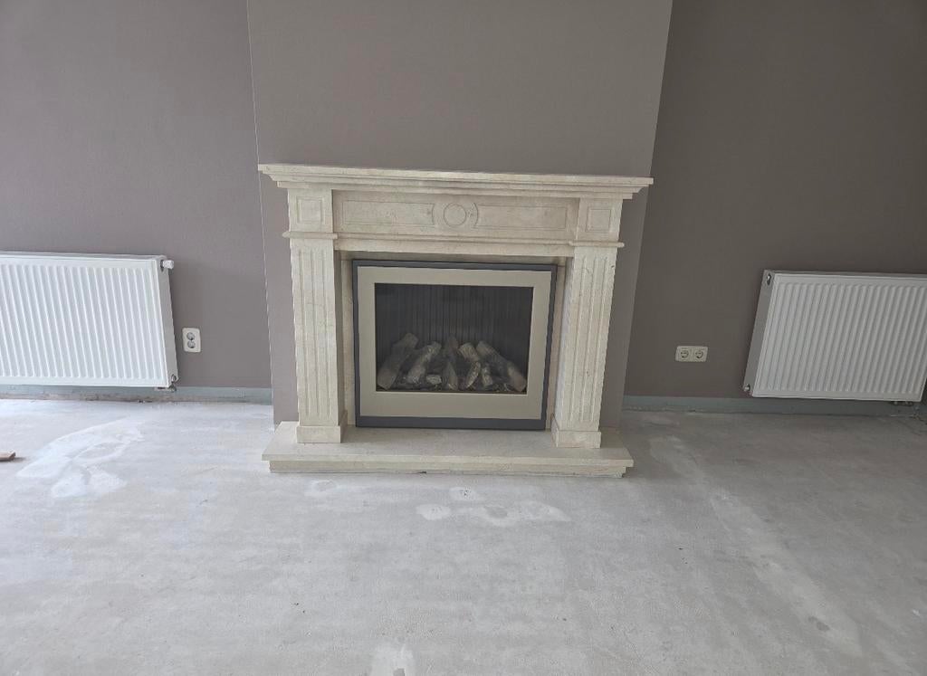 Gaskachel met marmeren schouw - Werkt perfect, Huis en Inrichting, Kachels, Gebruikt, Overige soorten, Elektrisch, Ophalen of Verzenden