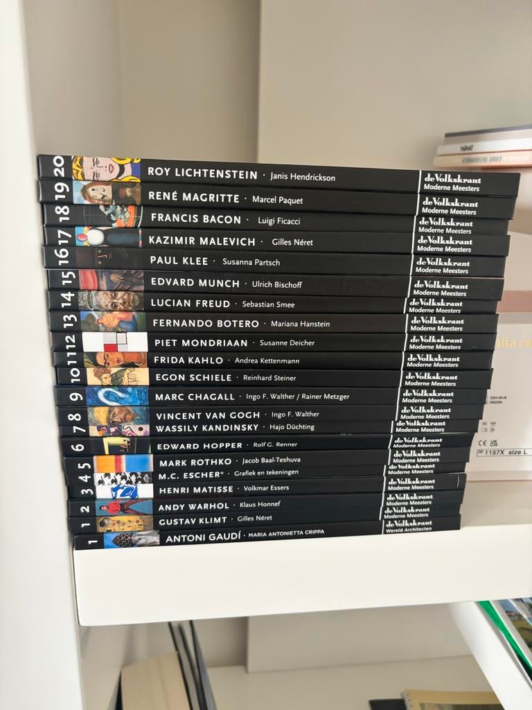 De Volkskrant Moderne Meesters - complete set van 20 boeken, Boeken, Ophalen, Zo goed als nieuw, Schilder- en Tekenkunst