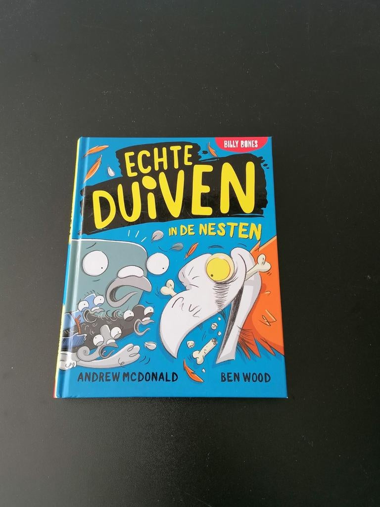 Andrew McDonald - Echte Duiven in de nesten, Fictie algemeen, Ophalen of Verzenden, Zo goed als nieuw, Andrew McDonald