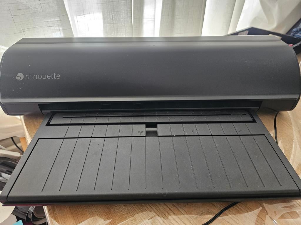 Silhouette cameo 5 plotter (incl start pakket), Hobby en Vrije tijd, Overige Hobby en Vrije tijd, Ophalen of Verzenden, Zo goed als nieuw