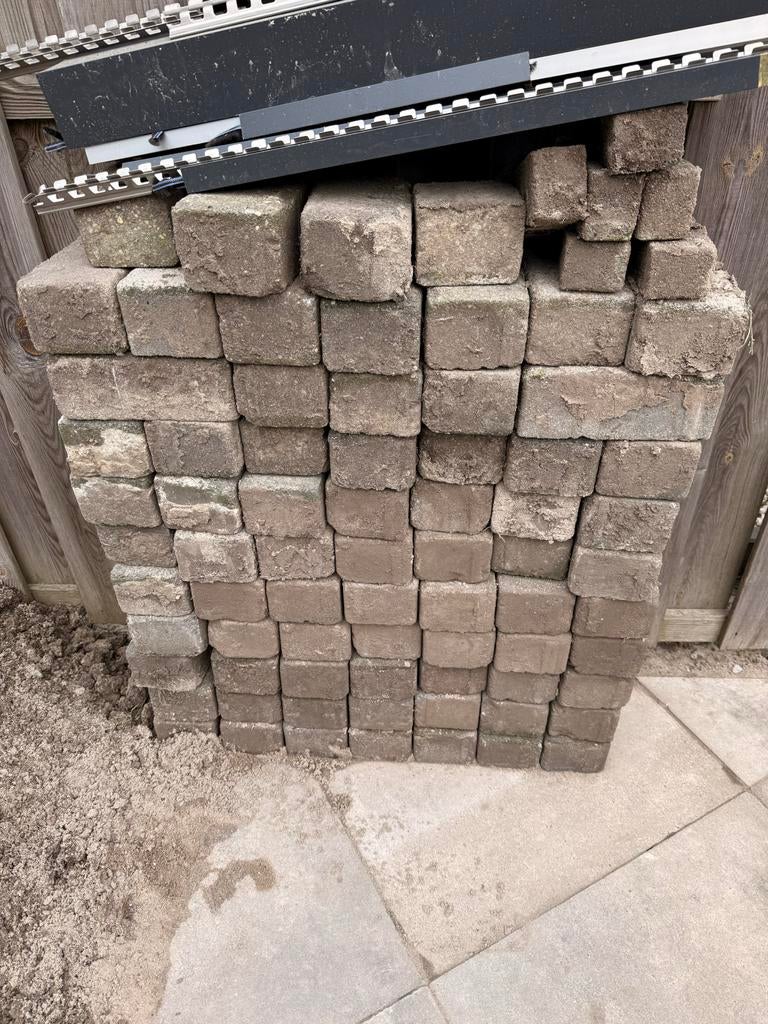 Gebruikte Straatklinkers, +/- 70 stuks., Tuin en Terras, Tegels en Klinkers, Ophalen, Gebruikt, Klinkers, Minder dan 5 m²