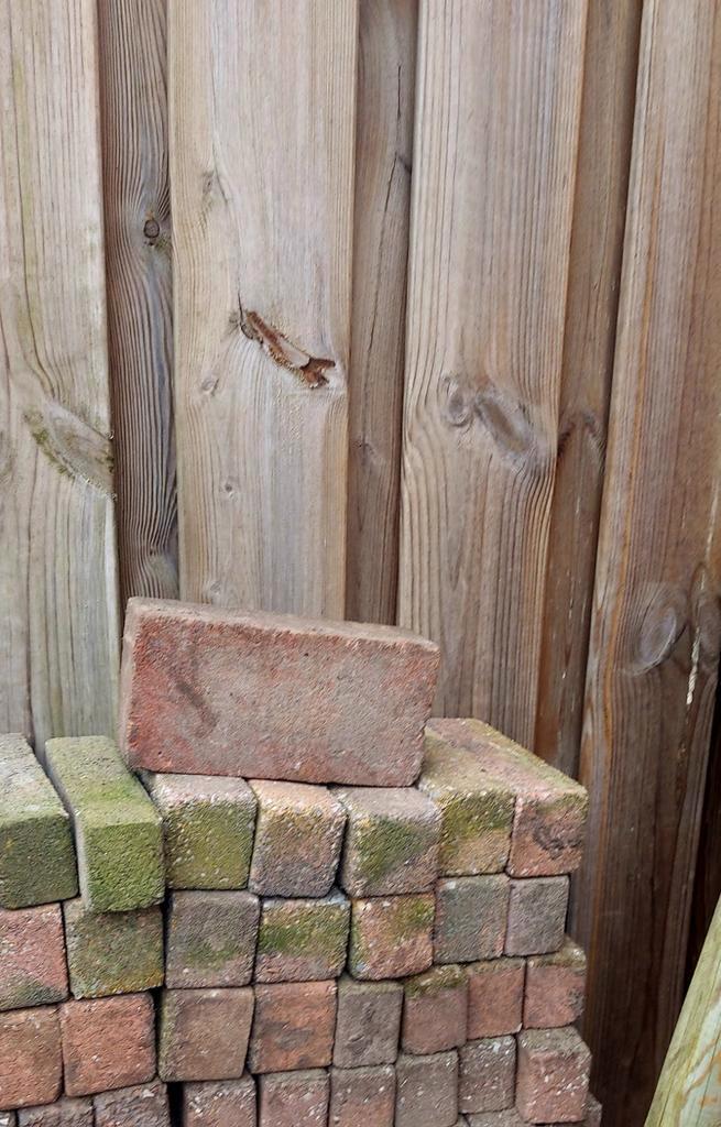 GRATIS Waaltjes klein en groot, Tuin en Terras, Tegels en Klinkers, Gebruikt, Klinkers, Beton, Ophalen