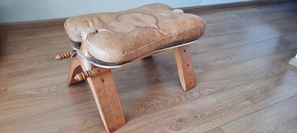 Origineel Kamelenzadel Kruk - Vintage Decoratie, Ophalen, Gebruikt, Overige materialen