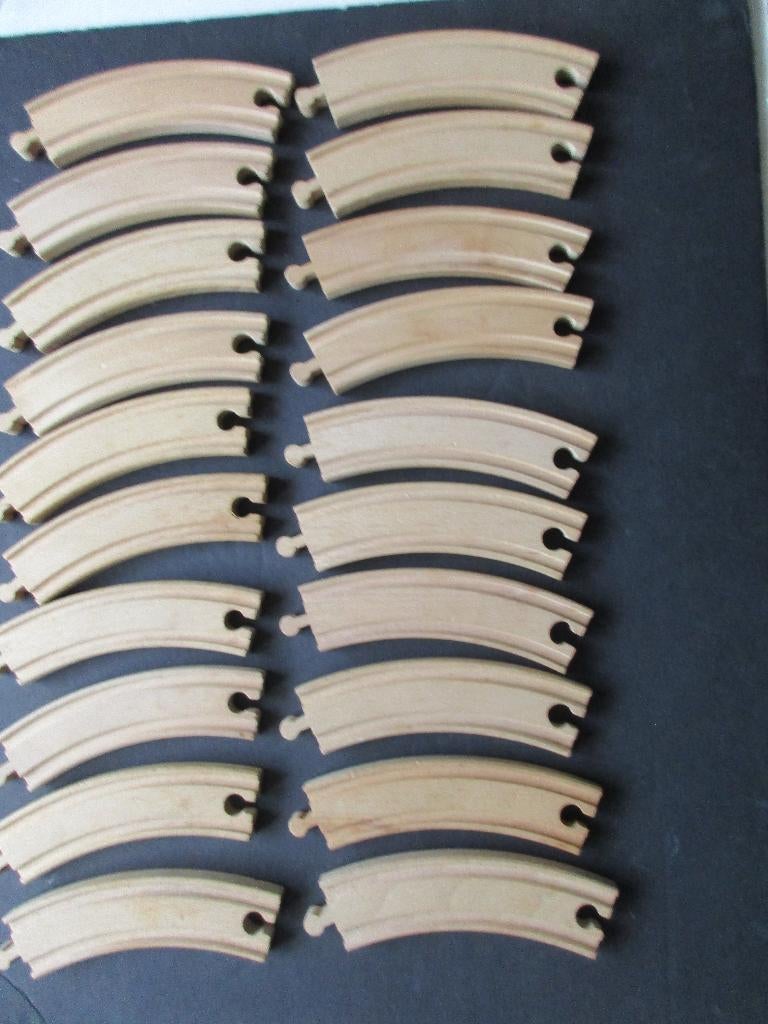 BRIO (Origineel) 20 gebogen railstukken, Ophalen of Verzenden, Gebruikt