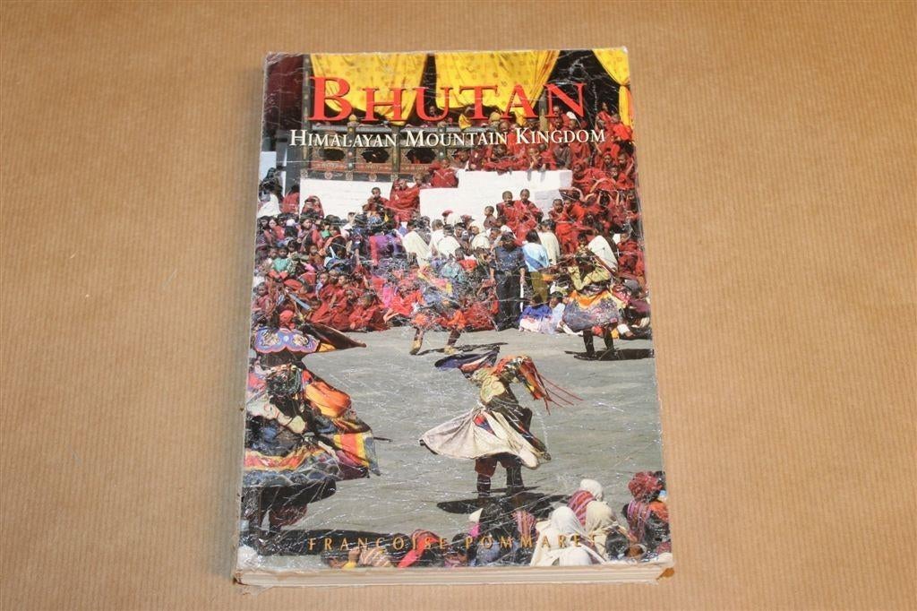 Odyssey Bhutan — Reisgids Himalaya Koninkrijk, Boeken, Overige merken, Europa, Ophalen of Verzenden, Zo goed als nieuw