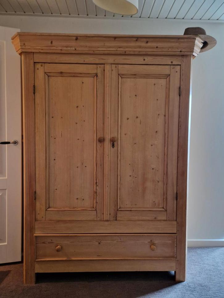 Grenen kast, Kinderen en Baby's, Kinderkamer | Commodes en Kasten, Gebruikt, Kast, 105 cm of meer, 100 cm of meer, 50 tot 70 cm