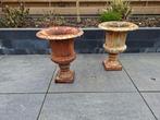 Set van 2 Brocante Gietijzeren Vazen - Tuindecoratie, Antiek en Kunst, Ophalen