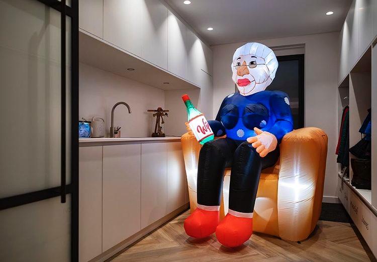 indoor sarah in stoel opblaasbaar te huur, Ophalen, Zo goed als nieuw, Abraham of Sarah