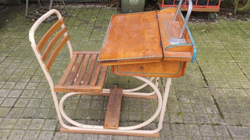 Unieke eenpersoons schoolbankje Torck uit 1948 helemaal in, Ophalen, Hout, Kinderbureau, Vintage