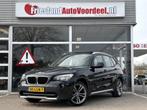 BMW X1 sDrive18i Executive Automaat / Leder / Pano / Stoelve, Auto's, Euro 5, Beige, 4 cilinders, Zwart