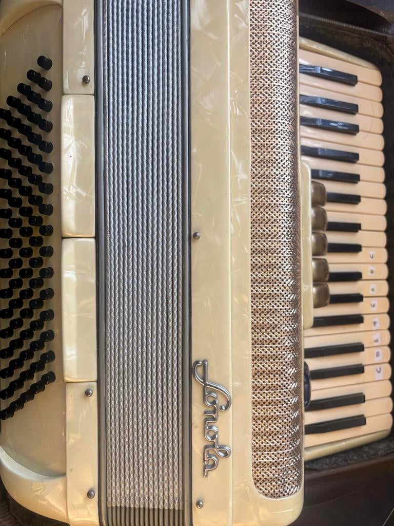 Vintage Sonola piano-accordeon uit de jaren 50, Muziek en Instrumenten, Accordeons, Overige merken, Gebruikt, Overige formaten