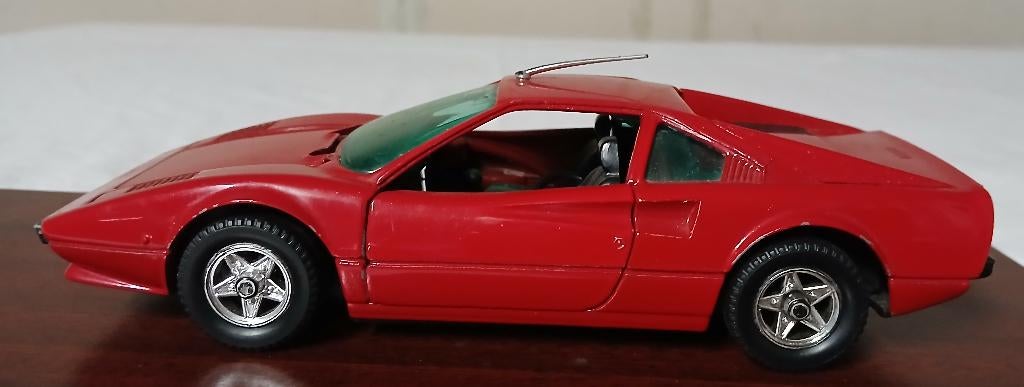Ferrari 308 GTB Polistil S61 schaal 1:24, Hobby en Vrije tijd, Modelauto's | 1:24, Ophalen of Verzenden, Gebruikt, Auto, Overige merken