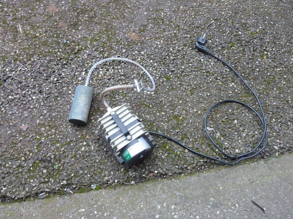 Waterland Luchtpomp 70 ltr. p/minuut, Ophalen of Verzenden, Gebruikt, Vijverpomp