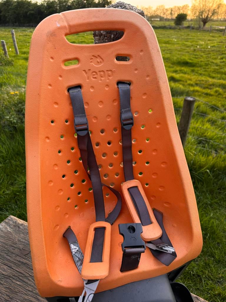 Oranje Yepp achterzitje, Ophalen, Achterzitje, 9 t/m 18 kg, Gebruikt