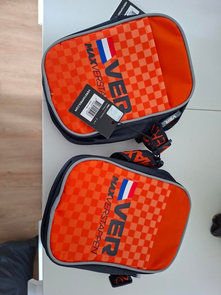 2 Nieuwe Max Verstappen Travel Bags - Super Leuk voor Fans!, Ophalen of Verzenden