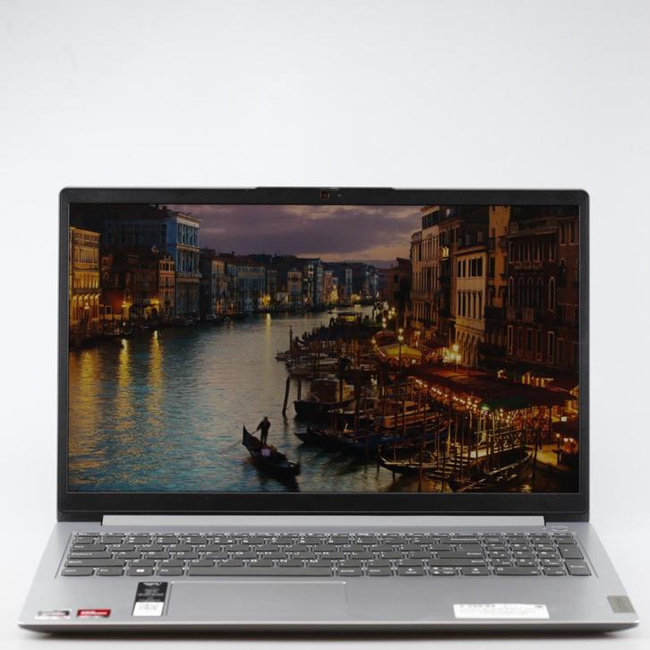 Lenovo IdeaPad Slim 3 15ALC7 Ryzen 5 8GB 512GB Laptop, Computers en Software, Windows Laptops, Zo goed als nieuw