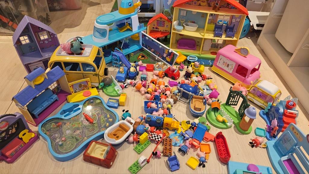 Grote Peppa Pig collectie: huizen, voertuigen en figuren, Kinderen en Baby's, Speelgoed | Overig, Ophalen