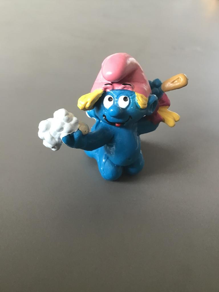 Baby Smurfin nr. 20448, Quick logo, reclamesmurf uit 1995., Verzamelen, Ophalen of Verzenden, Zo goed als nieuw, Poppetje, Figuurtje of Knuffel