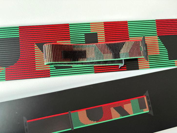 Apple Watch Black Unity Sport Loop 42/44/45/46/49 mm, Telecommunicatie, Wearable-accessoires, Zo goed als nieuw, Bandje, Ophalen of Verzenden