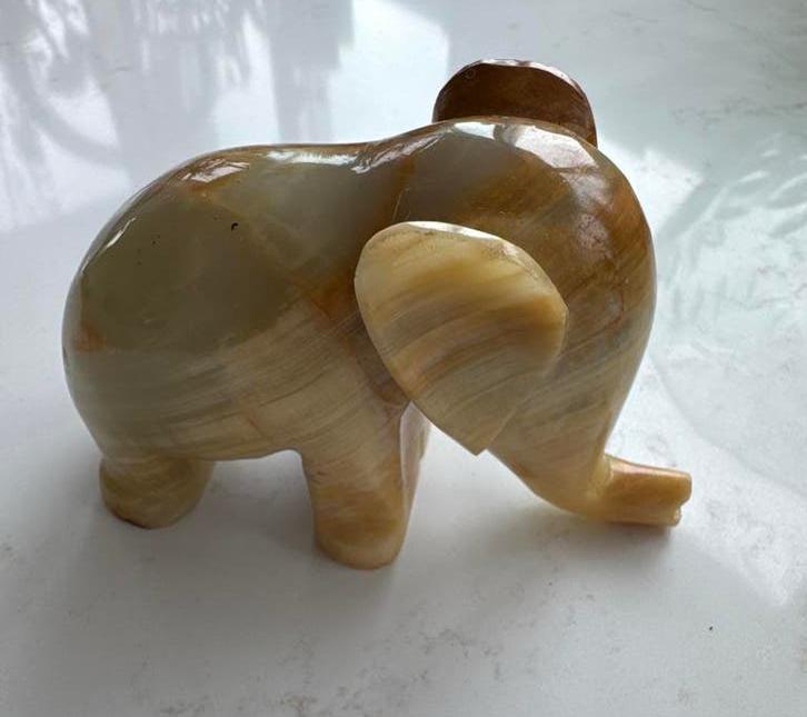 Onyx olifantje, Ophalen of Verzenden, Gebruikt