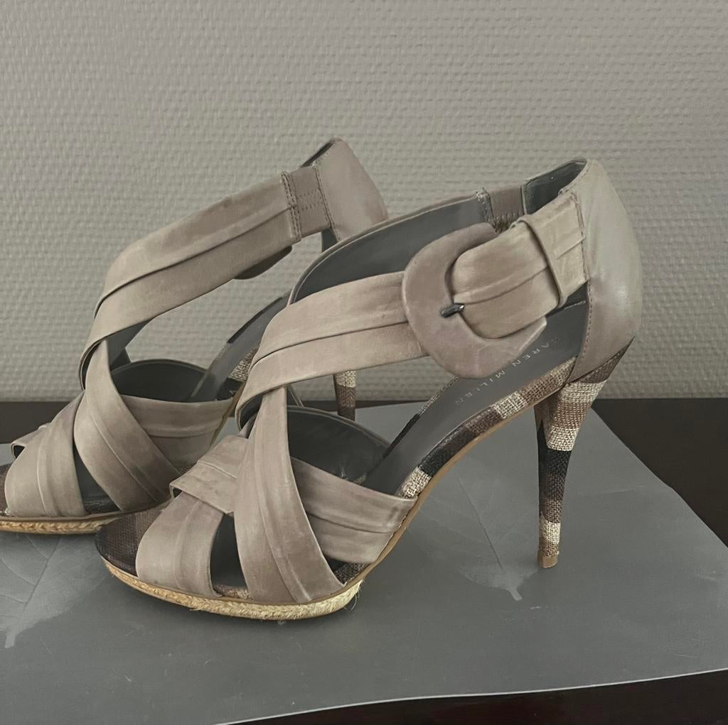Karen Millen 41 high heels beige bruin Sandaaltjes hakken, Karen Millen, Bruin, Ophalen of Verzenden, Zo goed als nieuw