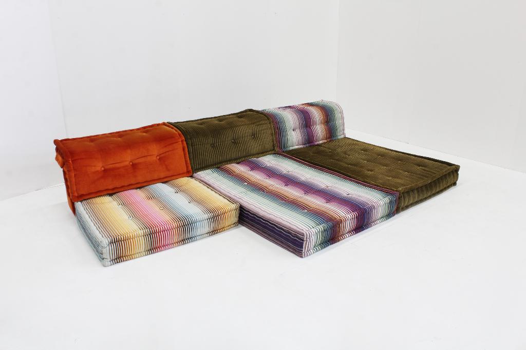 Roche Bobois Mah Jong sofa Missoni design by Hans Hopfer, 250 tot 300 cm, Design, Driepersoons, 75 tot 100 cm