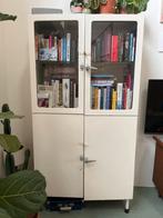 Vintage apothekerskast/ziekenhuiskast, crème, Antiek en Kunst, Ophalen