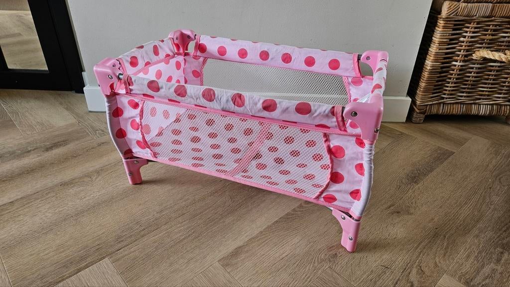 Roze Poppenreisbedje / Inklapbaar Poppenbedje met stippen, Ophalen of Verzenden, Gebruikt, Babypop