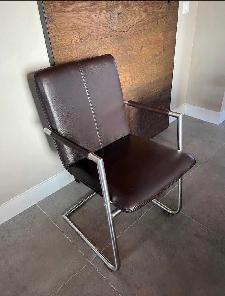 4/6 bruin lederen Henders en Hazel design eetkamerstoelen, Huis en Inrichting, Stoelen, Ophalen, Bruin, Niet opgegeven, Zo goed als nieuw