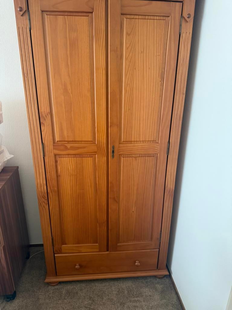 Grenen kledingkast, Huis en Inrichting, Ophalen, Zo goed als nieuw, 170 cm of meer