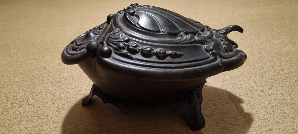 Kolenemmer gietijzeren schildpad, Ophalen