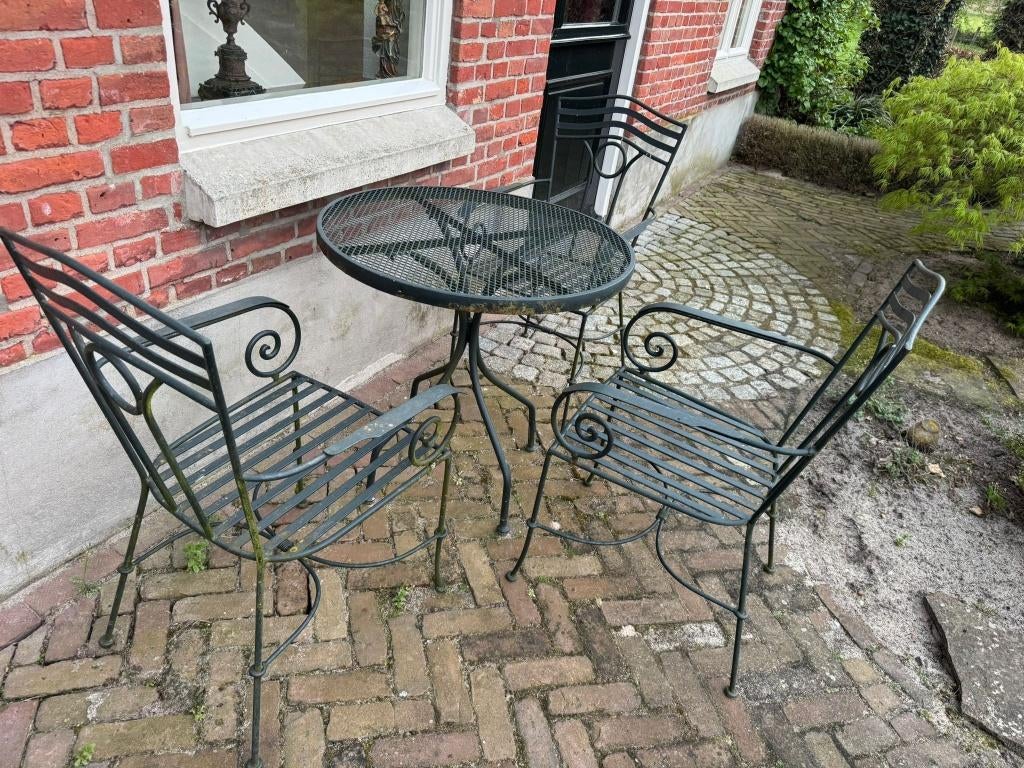 Ronde metalen tuinset – tafel + 3 stoelen (klassiek), Ophalen, Gebruikt, Overige materialen