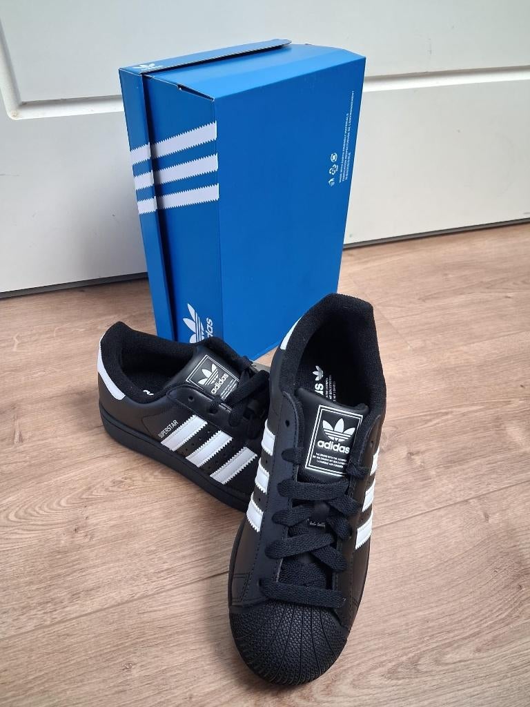 adidas gazelle silver green womens Black adidas Originals Superstar Women's main image 1