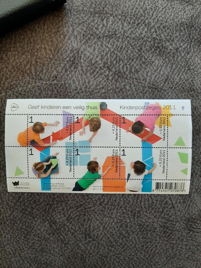 Kinderpostzegels 2011 - Geef kinderen een veilig thuis, Ophalen of Verzenden, Na 1940, Postfris